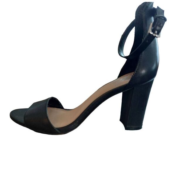 Vince Camuto Margry Ankle Strap Sandal size 7.5 - Picture 4 of 10